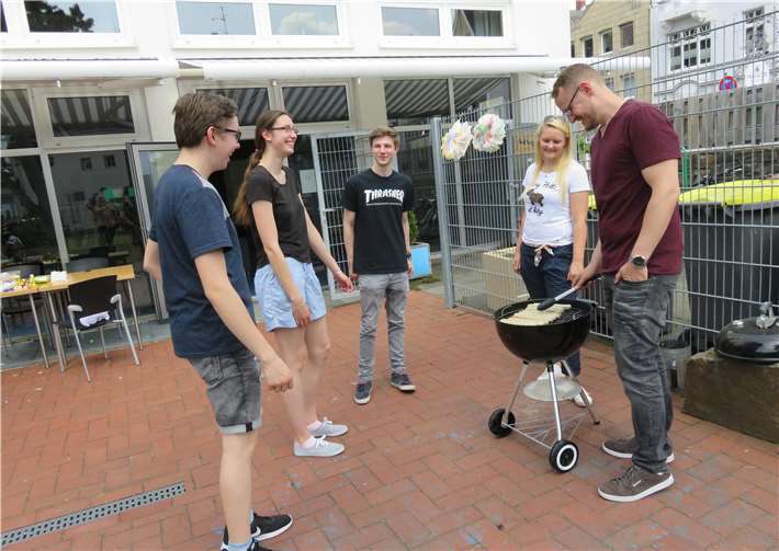 Viel Spaß hatten die Teilnehmer im Garten des Jugendzentrums.privat