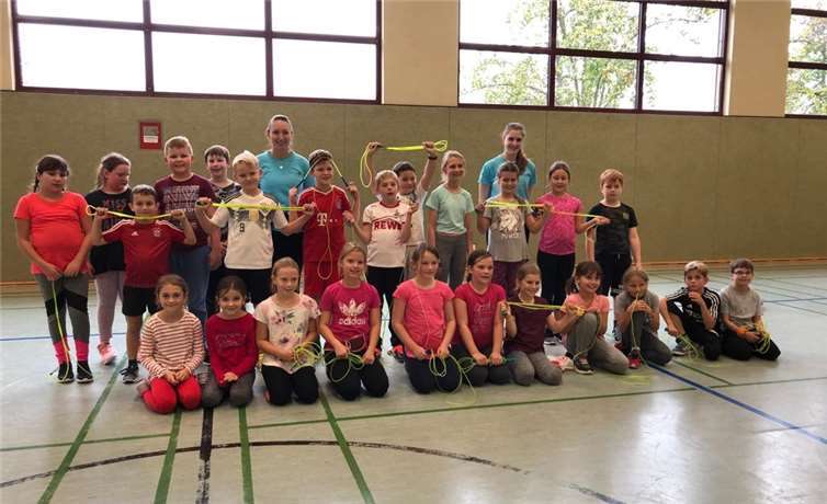 Viel Spaß machte den Kindern die Übungen mit dem Rope-Skipping-Seil. Foto: privat