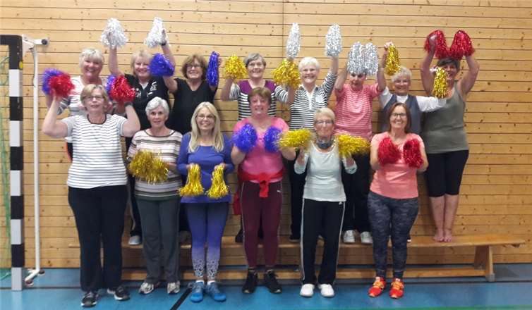 Viel Spaß und Freude bringen die neuen Tanzwedel bei den Dienstagsdamen.Foto: privat