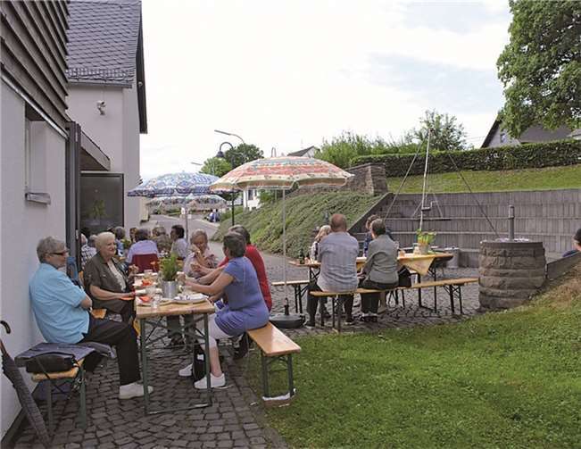 Viel Spaß und jede Menge Leckereien gab es für die Urbacher Senioren. Privat