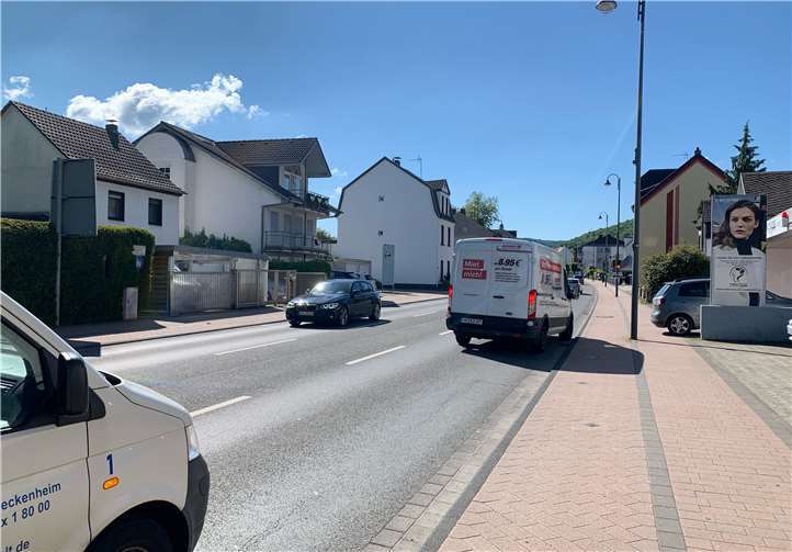 Viel Verkehr in der Quellenstadt. Fotos: ROB