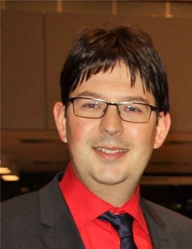 Viel deutet darauf hin, dass sich Beigeordneter Michael Mang (SPD) um die Nachfolge des verstorbenen OB Nikolaus Roth bewirbt.FF