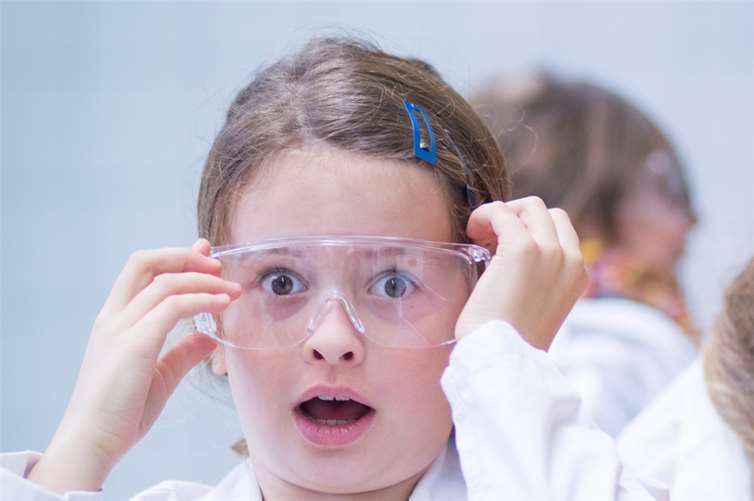 Viel zu erleben gibt es beim Girls‘Day an der Hochschule Koblenz. privat