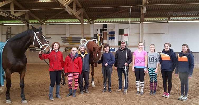 Viel zu lernen gab es auf dem Longierlehrgang mit Stefan Lotzmann in Bad Ems.Privat