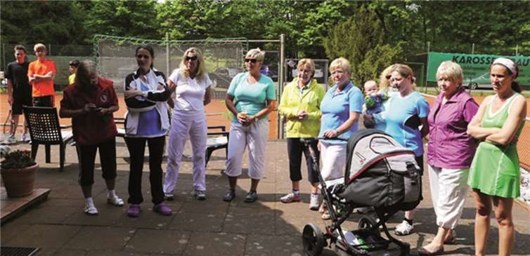 Viele Akteure waren bei bestem Tenniswetter motiviert bei der Sache.