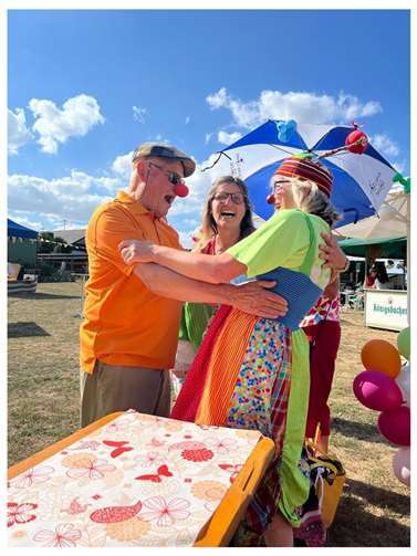 Viele Besucher hatten sich passend zum Motto „Back to 1972“verkleidet. Foto: privat.