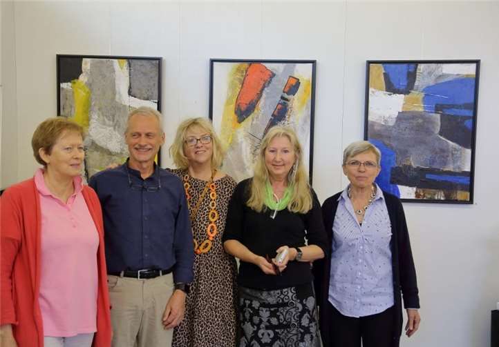 Viele Besucher kamen, um sich die neue Ausstellung anzusehen.privat