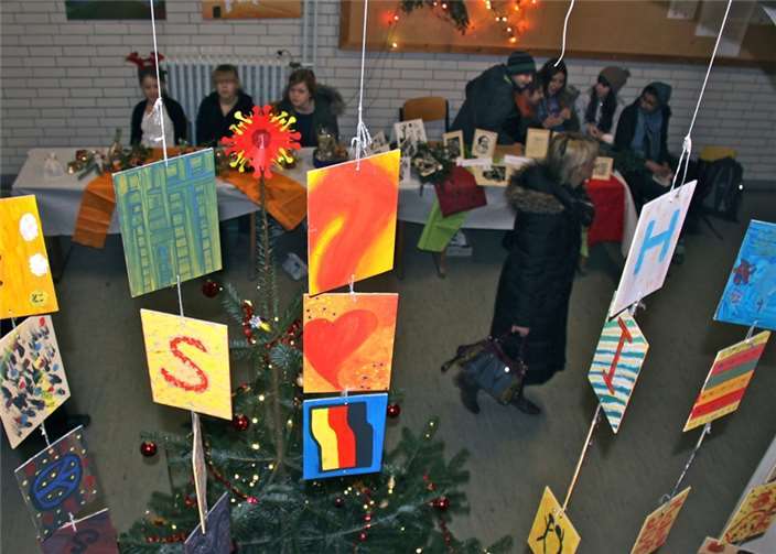 Viele Besucher kamen zum Adventskaffee im Hilda-Gymnasium. privat