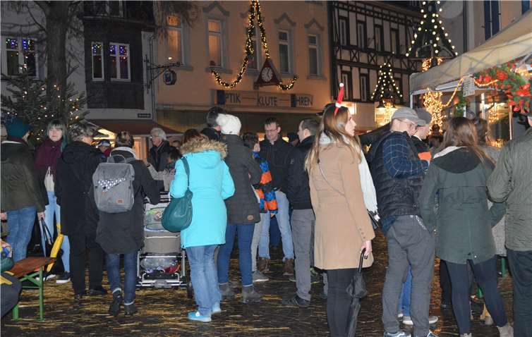 Viele Besucher kamen zum Nikolausmarkt.