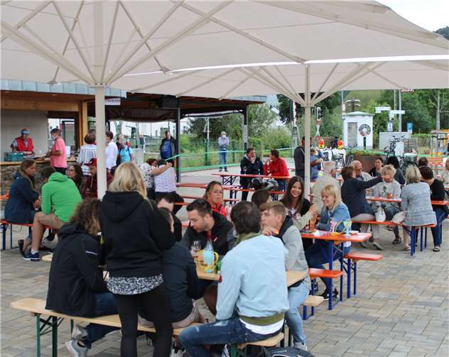Viele Besucher kamen zum Weinsommer in Dernau.