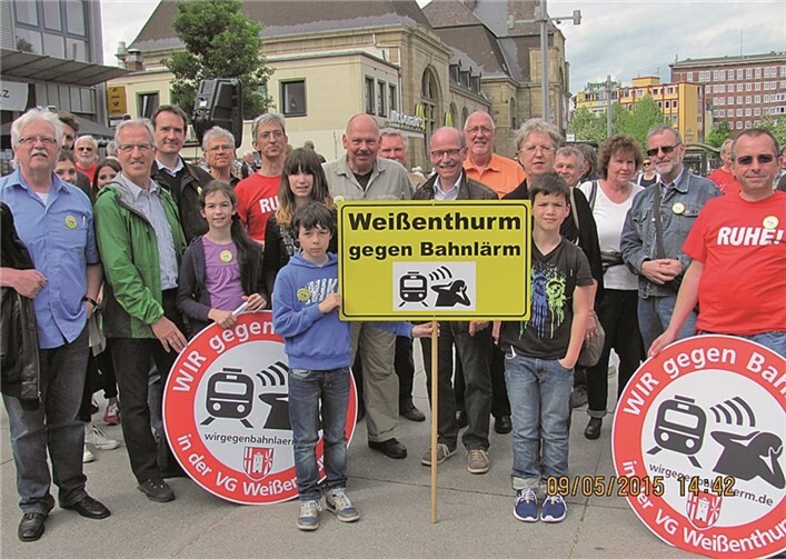 Viele Bürgerinnen und Bürger aus der Verbandsgemeinde und der Stadt Weißenthurm waren angereist.VG Weißenthurm