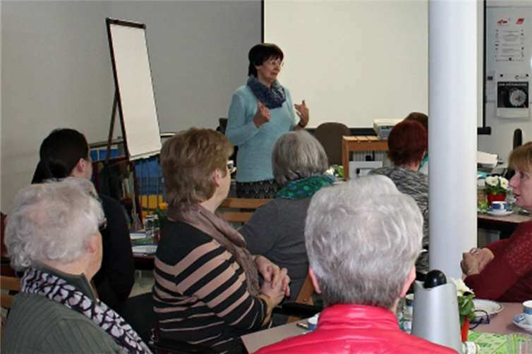 Viele Frauen kamen zum Offenen Frauentreff um Ute Starrmann zu lauschen.Privat