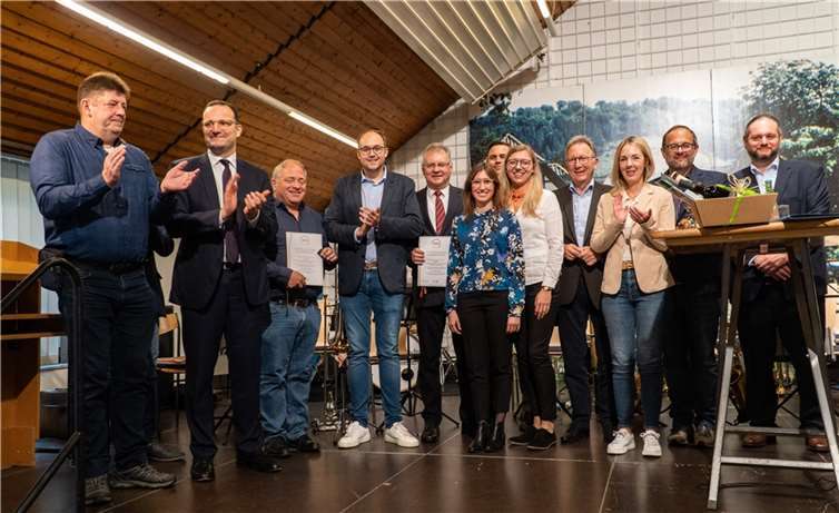 Viele Gäste feierten mit beim 75-jährigen Jubiläum der CDU Waldbreitbach.  Fotos: CDU