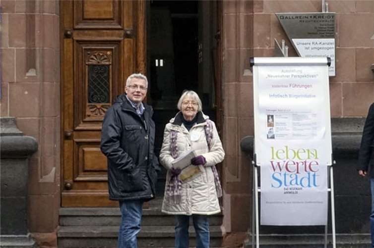 Viele Gäste nutzten die Gelegenheit, um sich mit den Initiatoren der Bürgerinitiative auszutauschen. Axel Hausberg