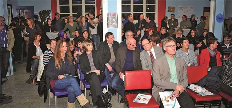 Viele Gäste waren zu der Festveranstaltung im Haus der offenen Tür gekommen. RÜ