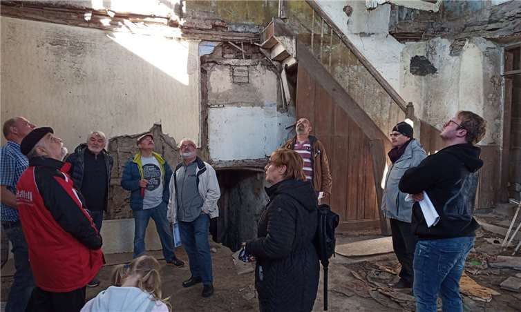 Viele Gebäudeteile befinden sich in einem sehr schlechtem Zustand.