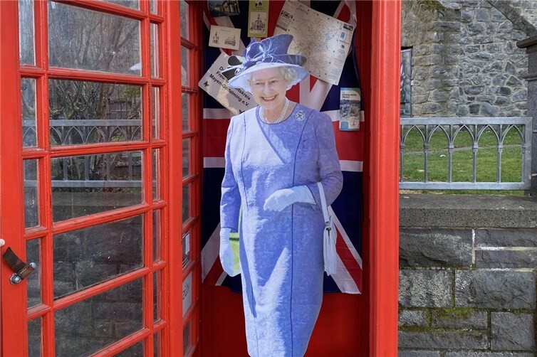 Viele Jahre stand das Abbild der Königin in der Englischen Telefonzelle in Mayen.