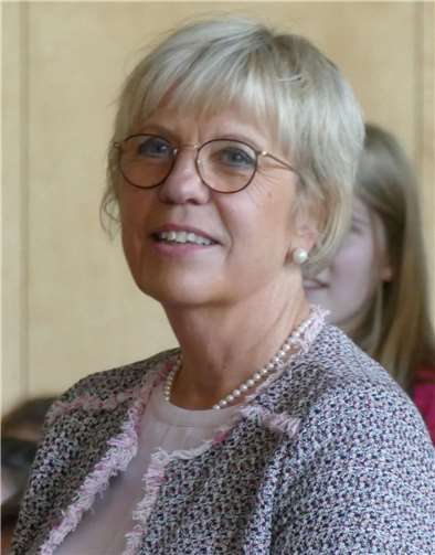 Viele Jahre war Annette Niklas-Wirth engagiert und kompetent für die Oberstufenschülerinnen im Einsatz.