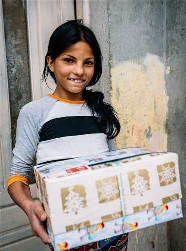 Viele Kinder bekommen zum ersten Mal ein Geschenk. David Vogt/Geschenke der Hoffnung