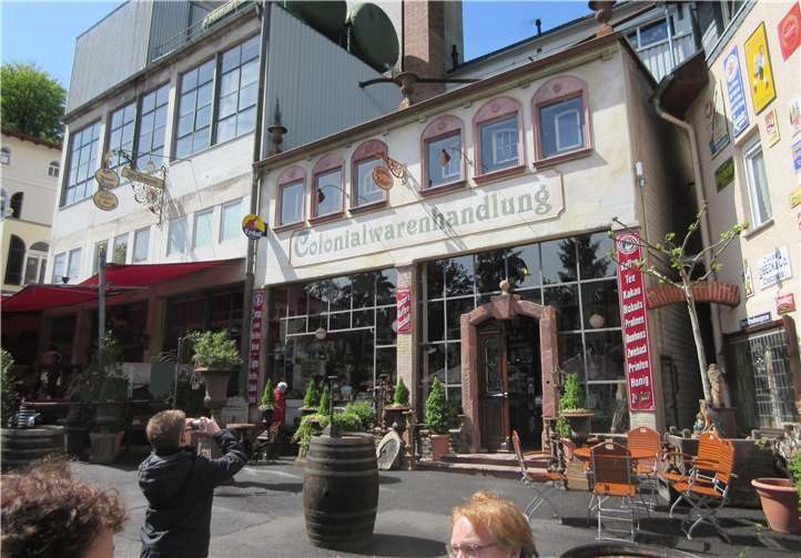 Viele Kuriositäten gab es schließlich rund um die „Alte Brauerei“ im Kasbachtal zu entdecken.