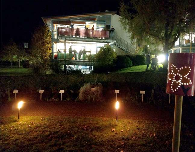 Viele Laternen vermittelten dennoch den Eindruck von Gemeinschaft und Festlichkeit.