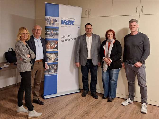 Viele Menschen sind bei Fragen zum Sozialrecht überfordert und alleine gelassen. Um über alle wichtigen Fragen zu den Themen zu informieren, wurde durch die Jugend- und Seniorenarbeit der Ortsgemeinde Kruft, Martin Busenbender in Kooperation mit dem VdK Ortsverband Mendig-Kruft ein Informationsabend organisiert, um die Bürger über die zustehenden Sozialleistungen bei Krankheit, Rente und Pflege aufzuklären. Foto: privat