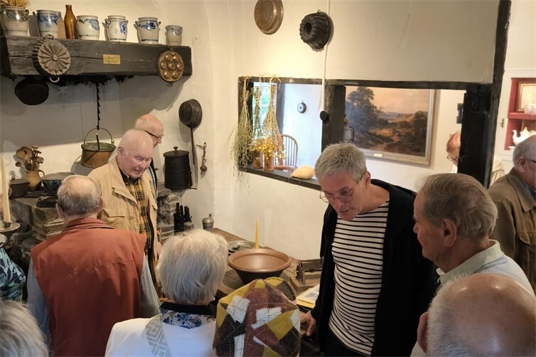 Viele Mitglieder des Heimatvereins nutzten die Gelegenheit, als erste das neugestaltete Heimatmuseum zu besichtigen.