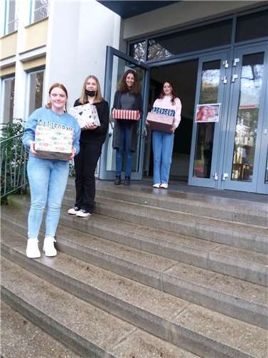 Viele Pakete mussten verladen werden.  Foto: SMS