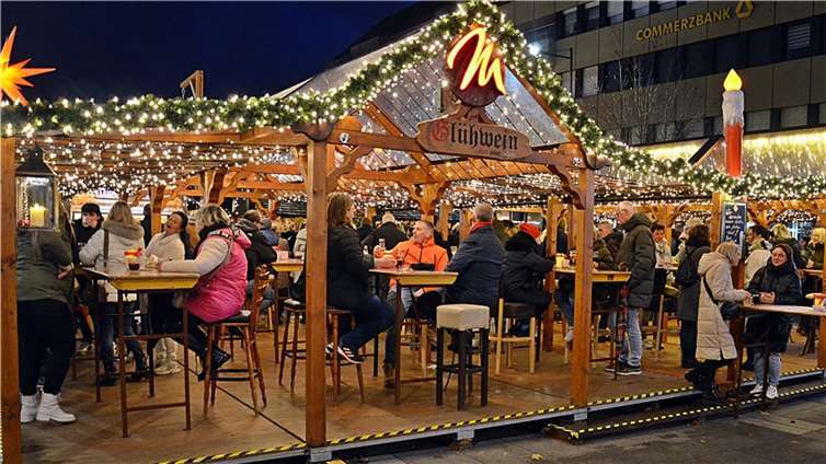 Neuwieder Knuspermarkt geht in den Endspurt Viele Programmpunkte erwarten die Besucher noch. Foto: Franz-Joseph Dehenn