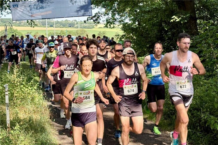 Viele Teilnehmer beim Grafschafter Ahrtal-Lauf