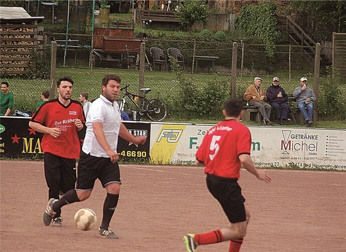 Viele Zuschauer verfolgten das Fußballprogramm.