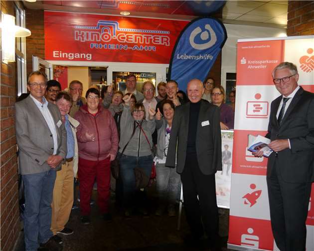 Viele begeisterte Besucher bei der Kinovorstellung „Birnenkuchen mit Lavendel“, zu der die Lebenshilfe Kreisvereinigung Ahrweiler e.V. dank der großzügigen Spende der Kreissparkasse Ahrweiler wieder einladen konnte. privat
