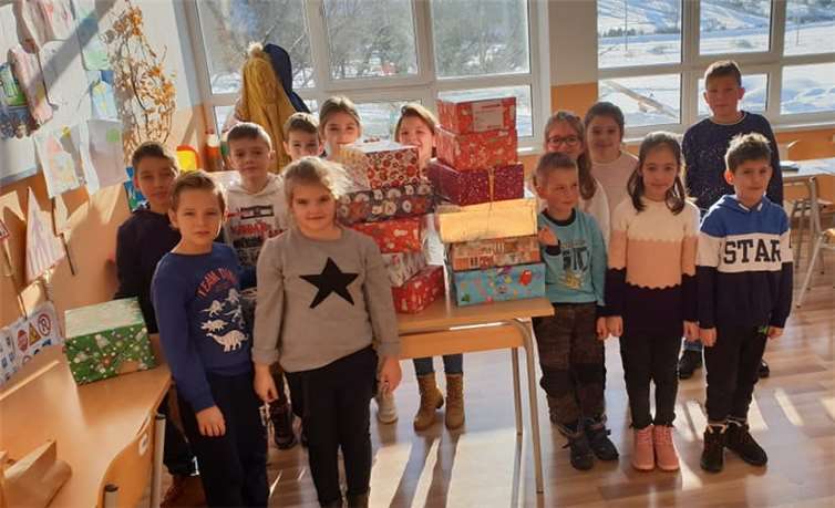 Viele bunte Päckchen kamen zusammen. Fotos: privat