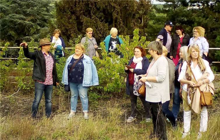 Viele hatten sich etliche Jahre nicht mehr gesehen und waren teils von weit her angereist.privat