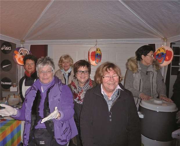 Viele helfende Hände.