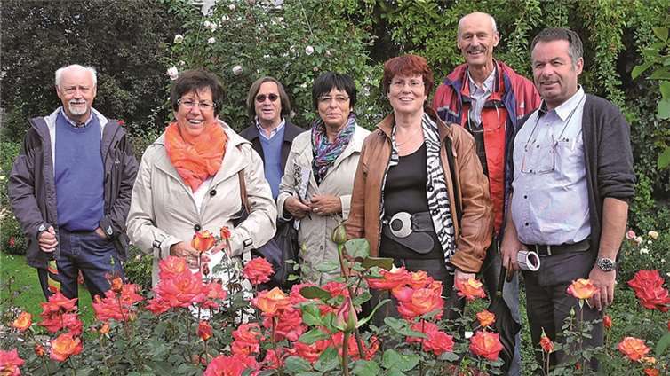 Unterwegs in Sachen Rosen Viele neue Eindrücke konnten im Rosendorf Steinfurth gesammelt werden. Privat