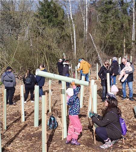 Viele packten mit an.