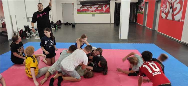 Vielfältig präsentierten sich die Gewaltpräventionstage. Quelle: Realschule plus und FOS Untermosel