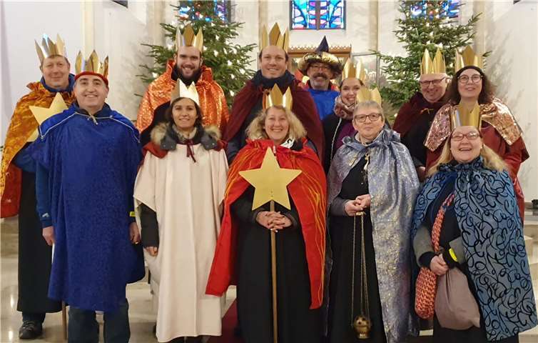 Vier Gruppen „erwachsene Könige“ unterstützten in diesem Jahr die Sternsingeraktion in Niedermendig. Foto: privat