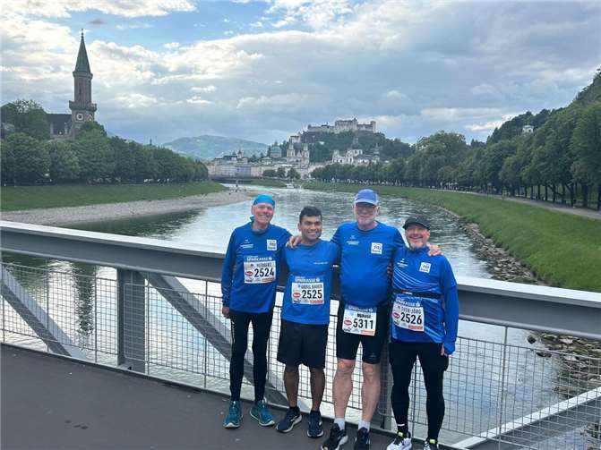 Vier Läufer der Laufgemeinschaft Laacher See nahmen am Halbmarathon in Salzburg teil.  Foto: Harald Münch