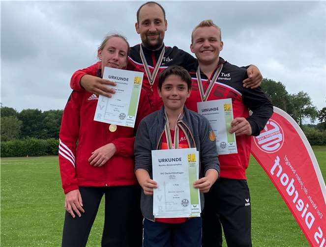 Vier der erfolgreichen Sportler des TuS Dierdorf.  Foto: privat