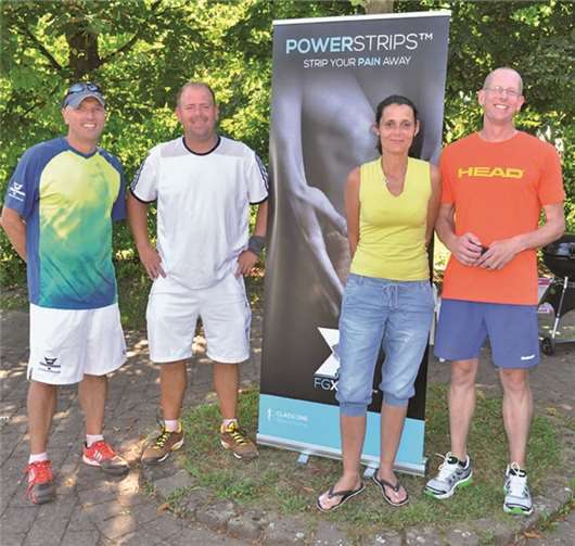 Vier zufriedene Finalisten (v.l.): vDirk Boos (1. HE 40), Kai Hannappel (2. HE 40), Natanja Neitzert (1. NR DE 30), Florian Kluth (1. NR HE 40). privat