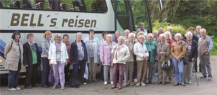 Vierzig Seniorinnen und Senioren erlebten bei herbstlichem Wetter einen abwechslungsreichen Nachmittag. privat