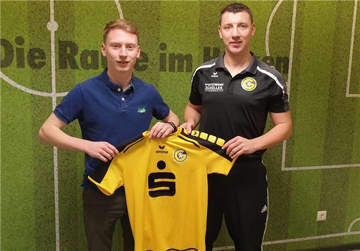 Vinzenz Schneider (links) kehrt zurück auf die Grafschaft. Foto: Grafschafter SG