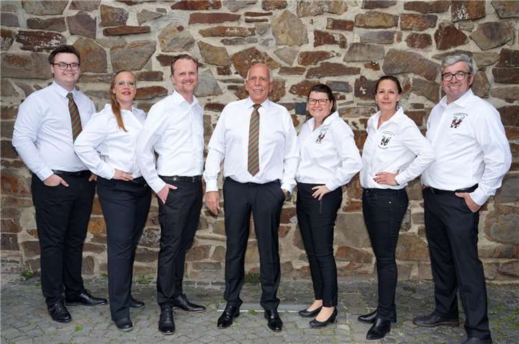 V.l.: André Schorn, Ina Lerm, Patrick Merten, Wilfried Eichen, Birgit Tiedemann, Tanja Feyder und Erik Tiedemann. Foto: Alfred Eich