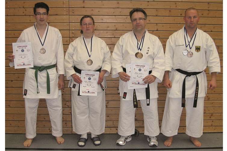 V.l.: Andre Zabbai, Petra Käfer, Josef Zabbai und David Kubatzki.privat