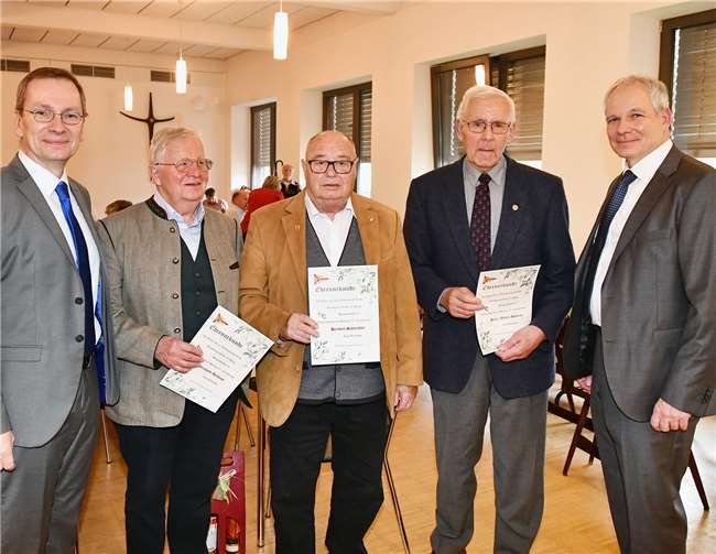 V.l.: Andreas Geron mit Marco Wrobel, Heinz-Walter Monreal, Heribert Schmickler und Bernhard Aarhuus. Fotos: RASCH