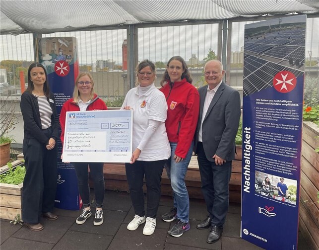 V.l.: Antje Schiebel, Saskia Ulrich, Silke Flick (1. Präsidentin), Doris Carrillo (1. Kassiererin), Rüdiger Schäfer. Foto: Rüdiger Schäfer