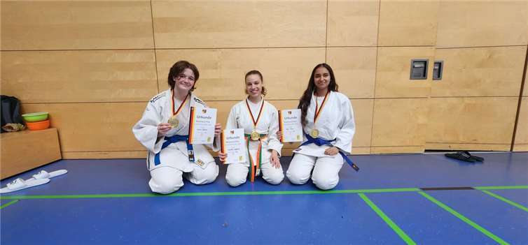 Goldene Zeiten für Judoka V.l.: Antonia Gärtner, Charlotte Aepfelbach, Clara Hanna. Foto: privat