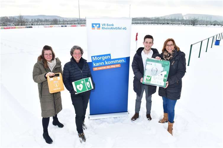 V.l.: Carmen Ueberbach, Melanie Dreißigacker, Daniel Preußner, Cindy Pohl. Foto: Peter Seydel
